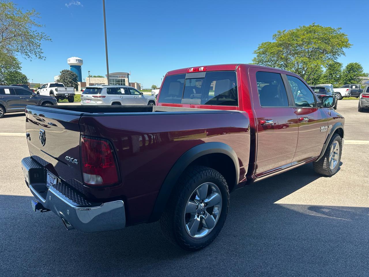 RAM 1500 Big Horn Crew Cab 4WD 2017