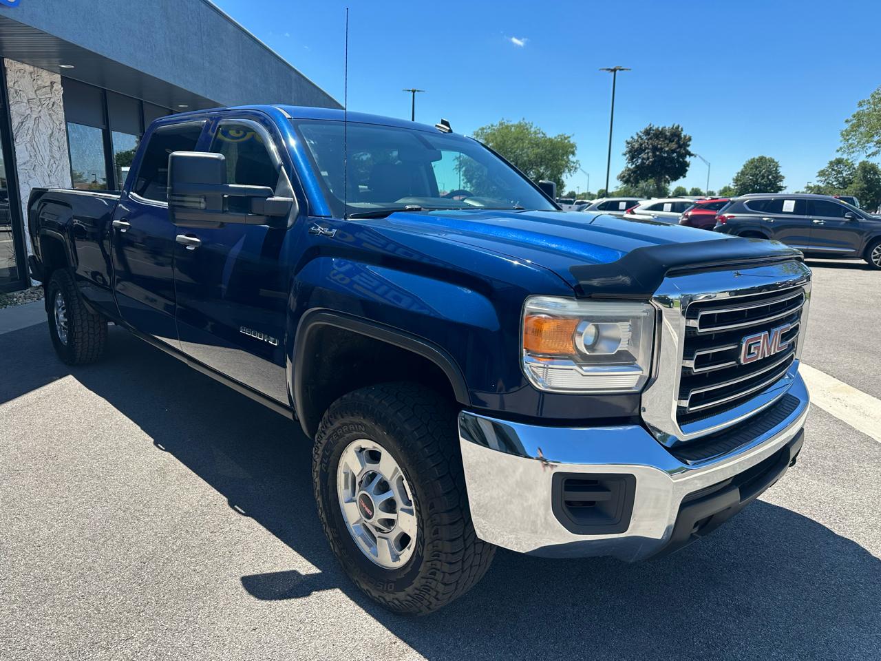 GMC Sierra 2500HD SLE Crew Cab 4WD 2015