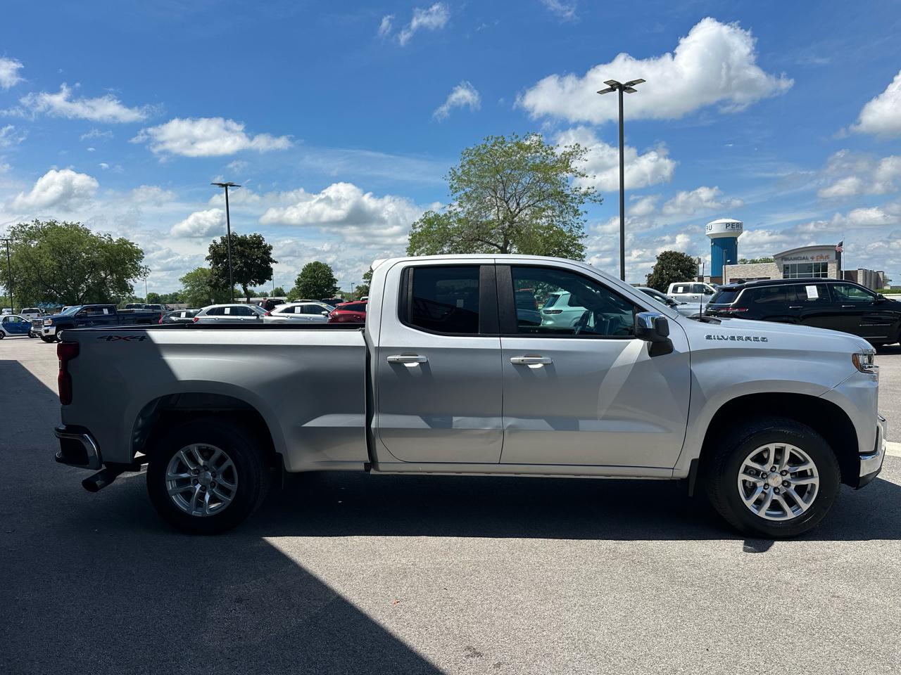Chevrolet Silverado 1500 LT Double Cab 4WD 2019