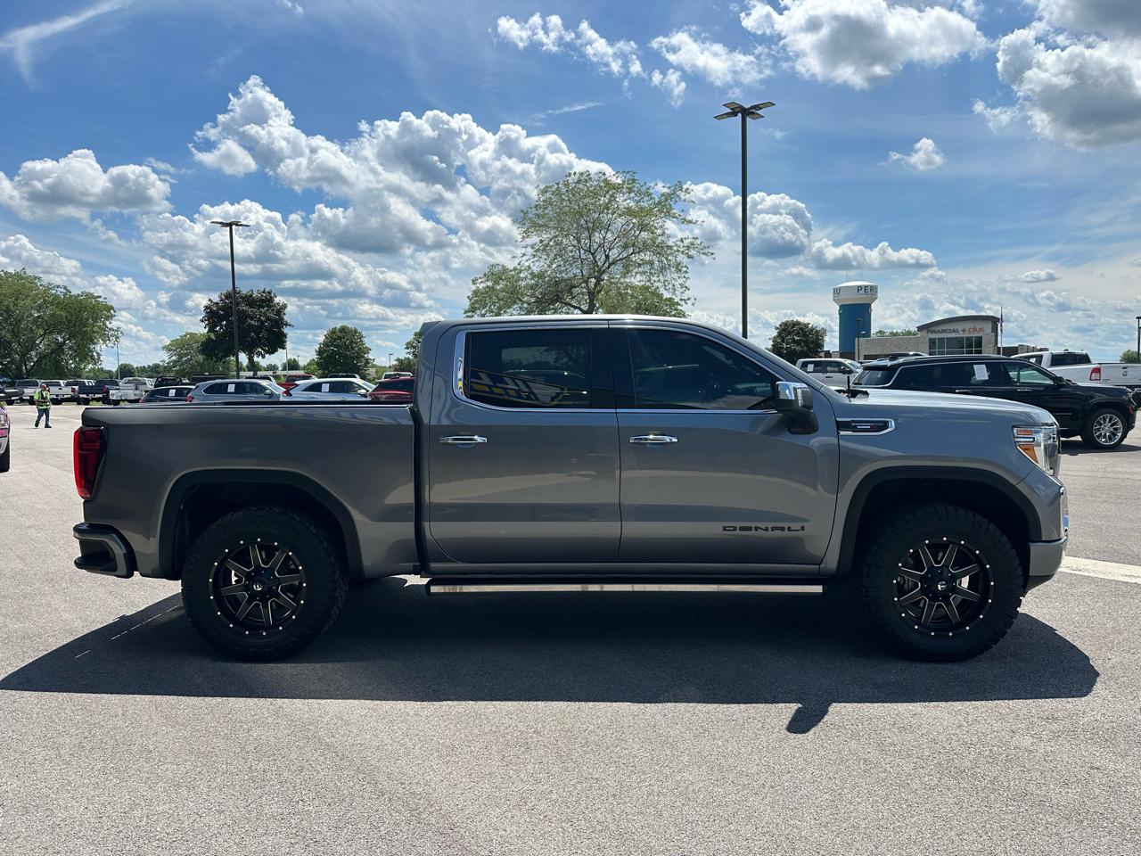 GMC Sierra 1500 Denali Crew Cab 4WD 2021