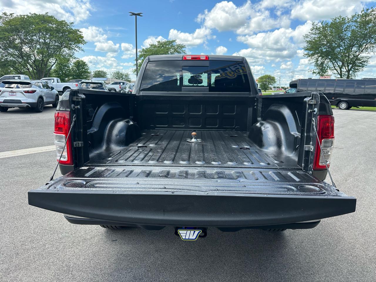 RAM 2500 Tradesman Crew Cab 4WD 2024