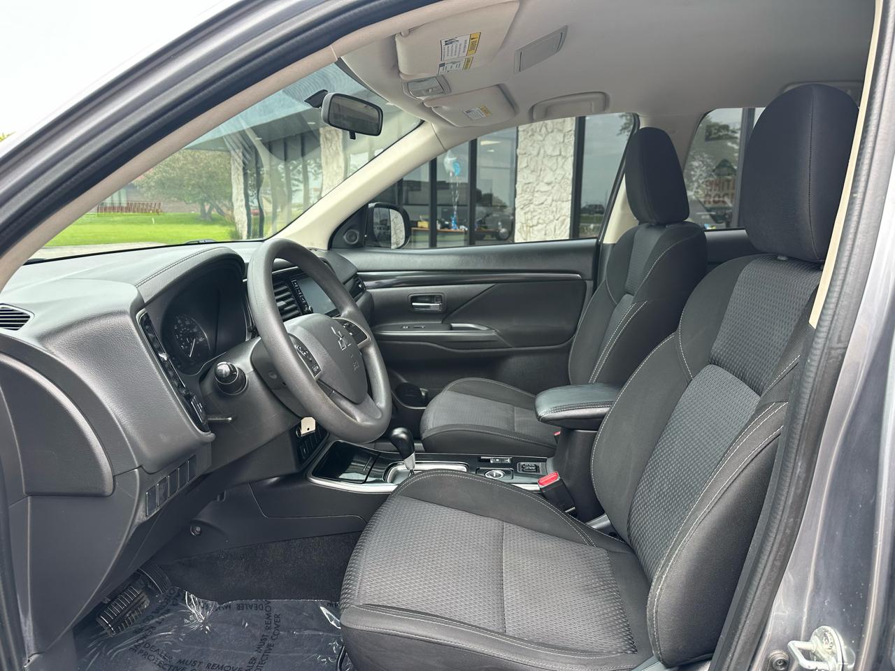Mitsubishi Outlander ES AWD 2019