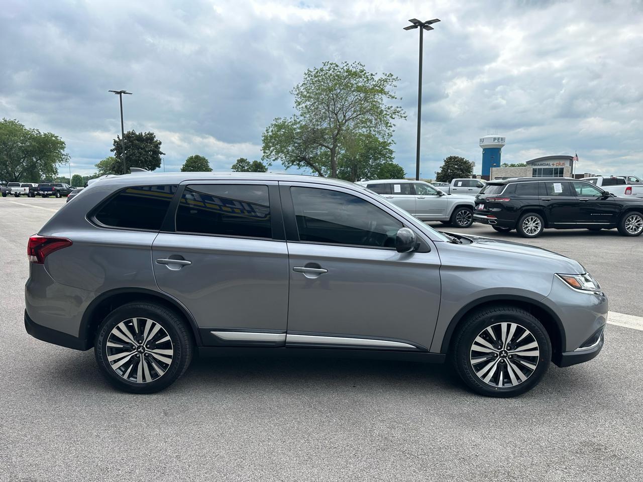 Mitsubishi Outlander ES AWD 2019