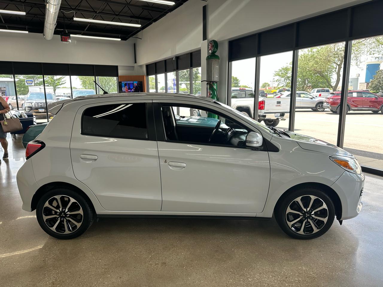 Mitsubishi Mirage SE 2024