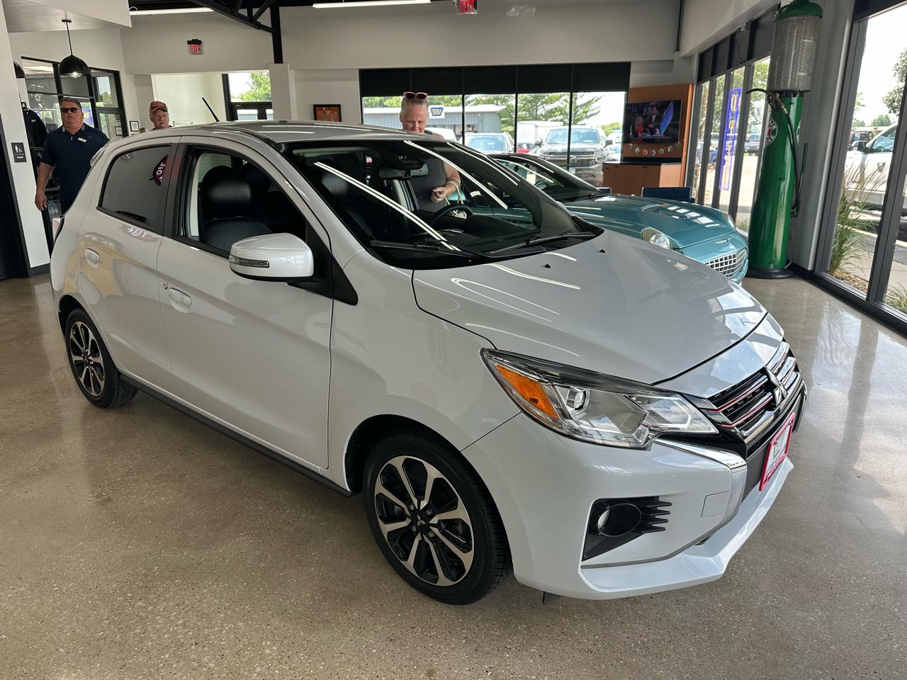 Mitsubishi Mirage SE 2024