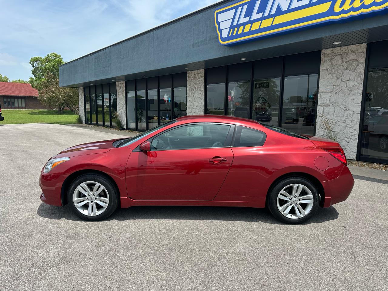 Nissan Altima 2.5 S Coupe 2013