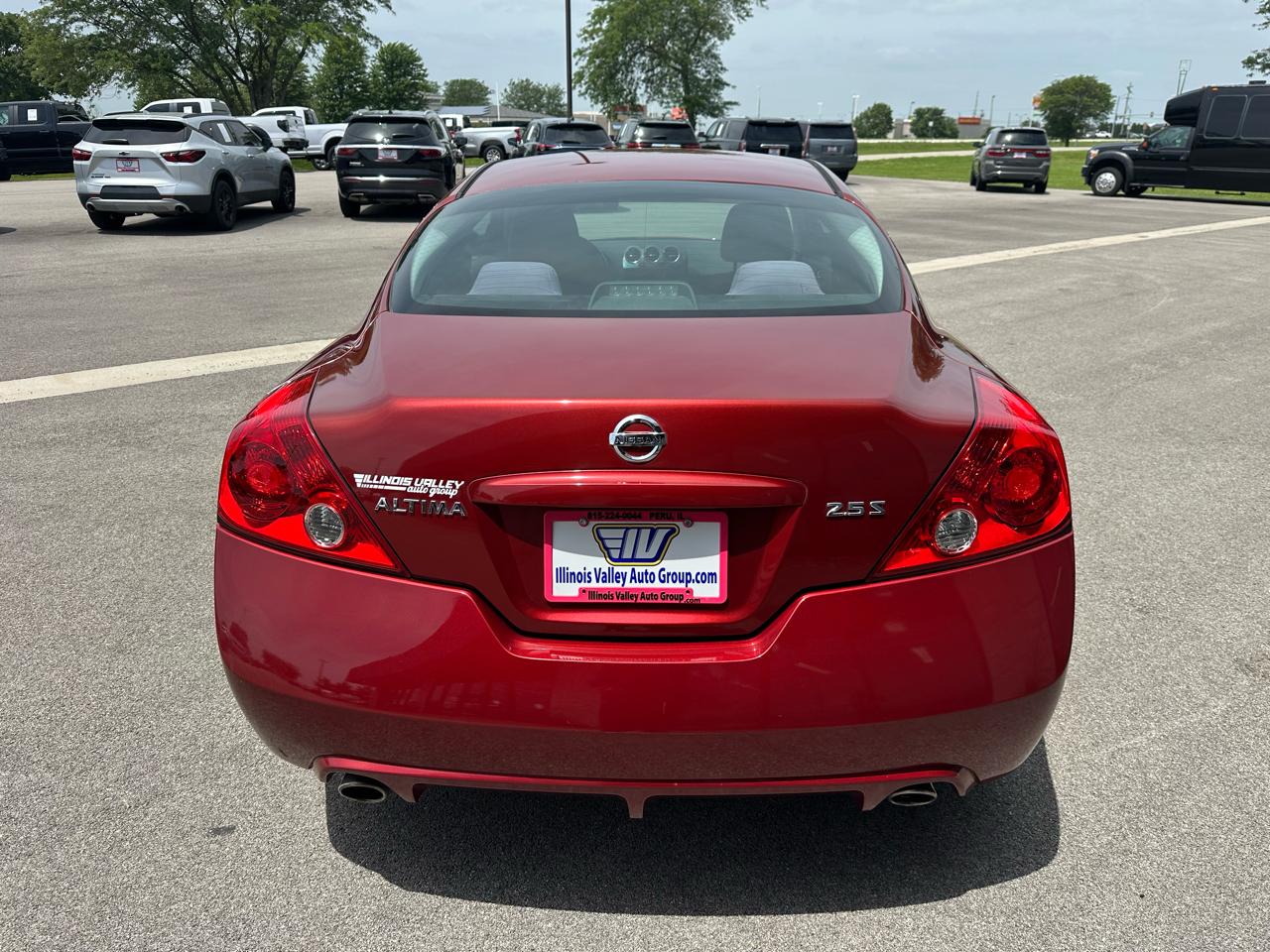 Nissan Altima 2.5 S Coupe 2013