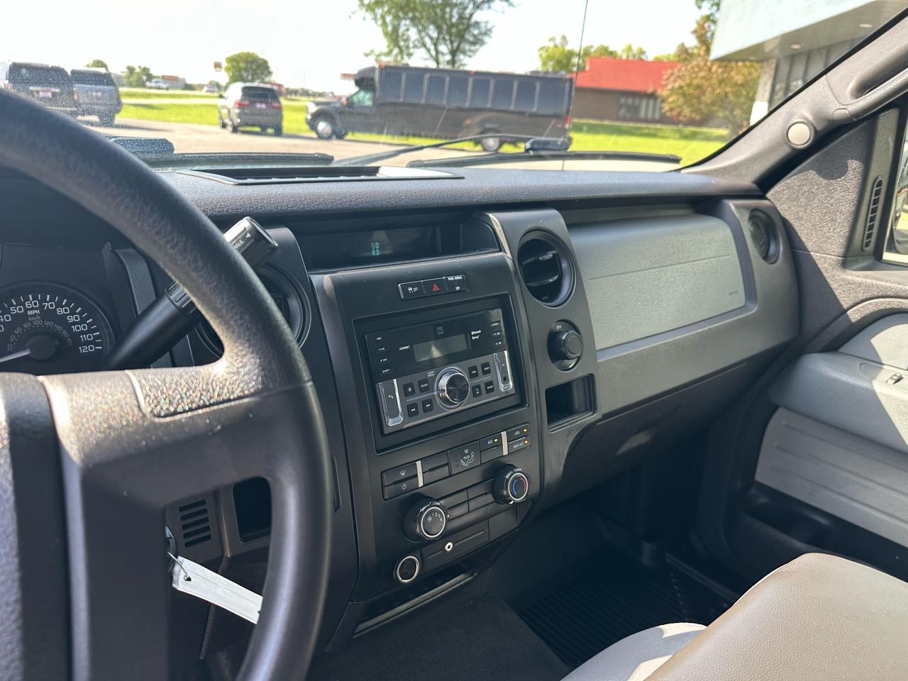 Ford F-150 STX SuperCab 4WD 2012
