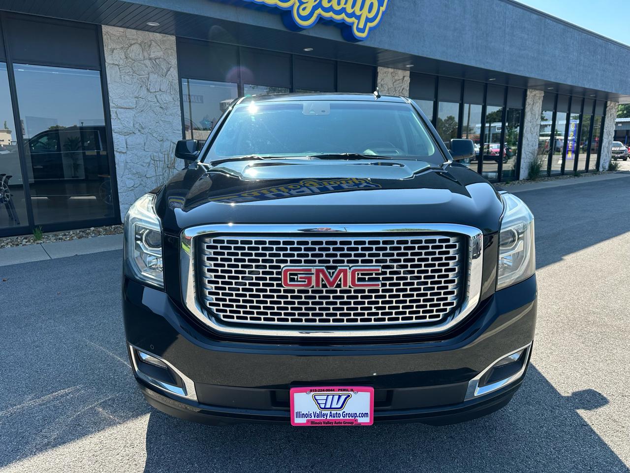 GMC Yukon Denali 4WD 2015