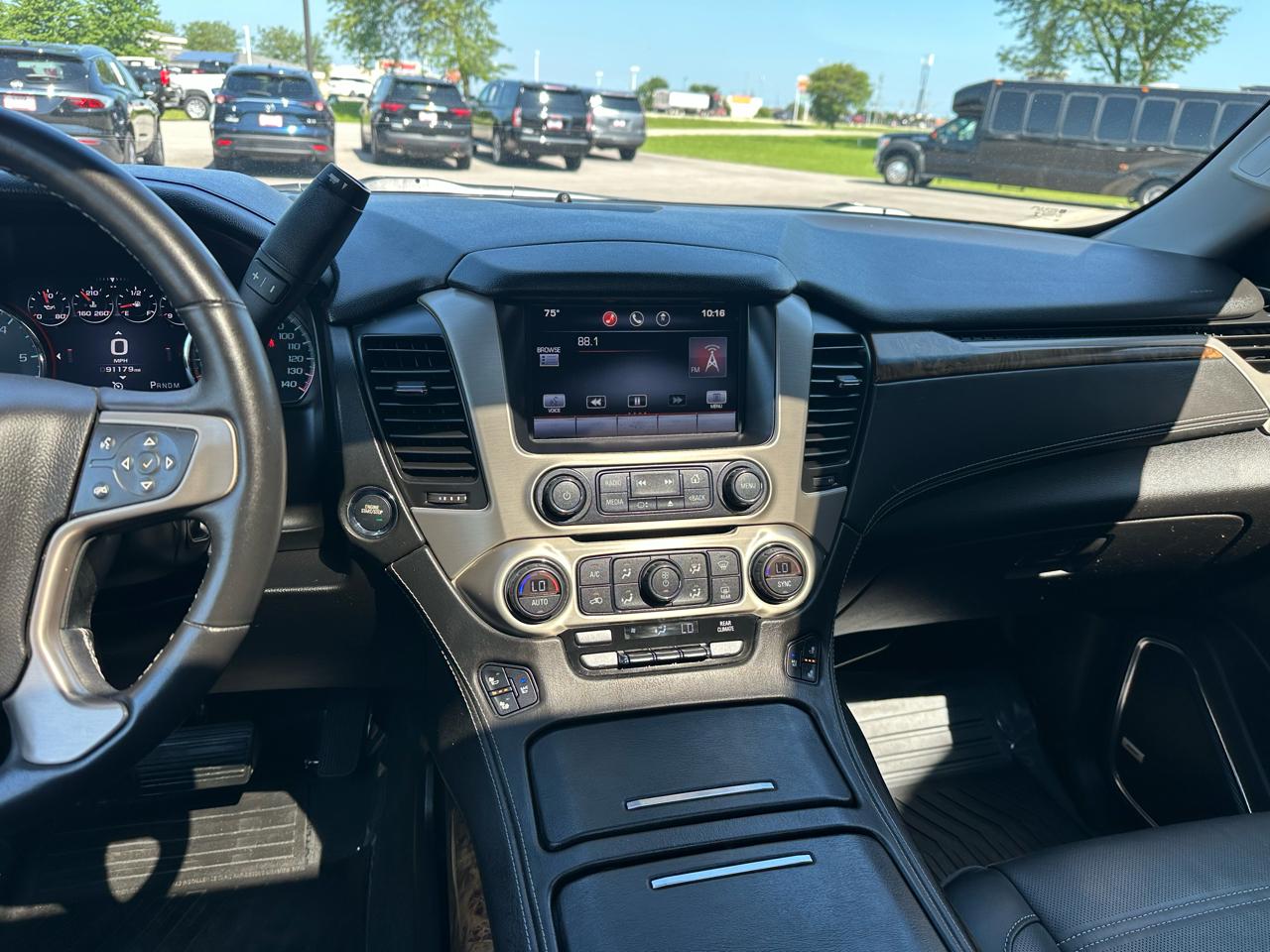 GMC Yukon Denali 4WD 2015