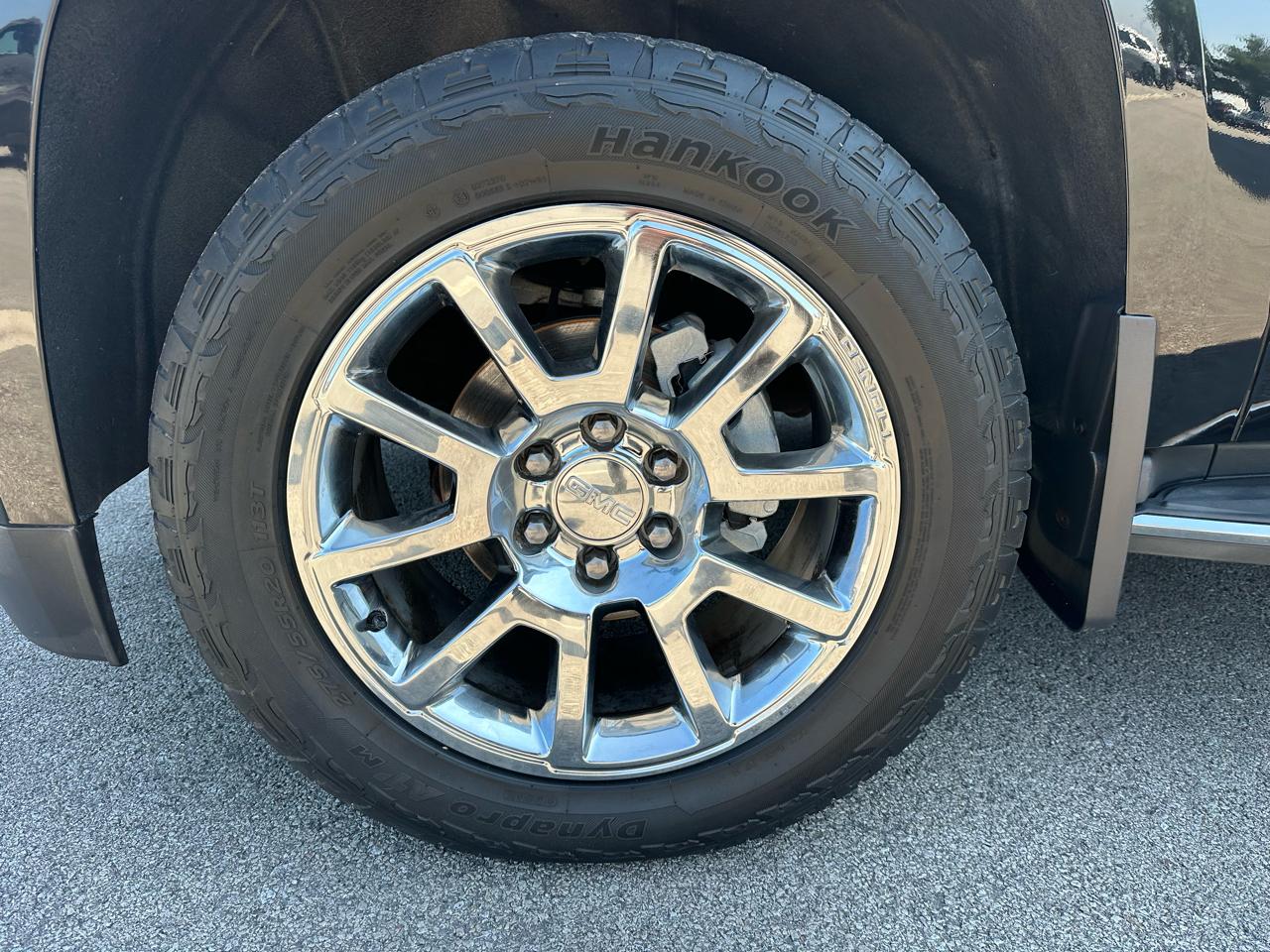 GMC Yukon Denali 4WD 2015