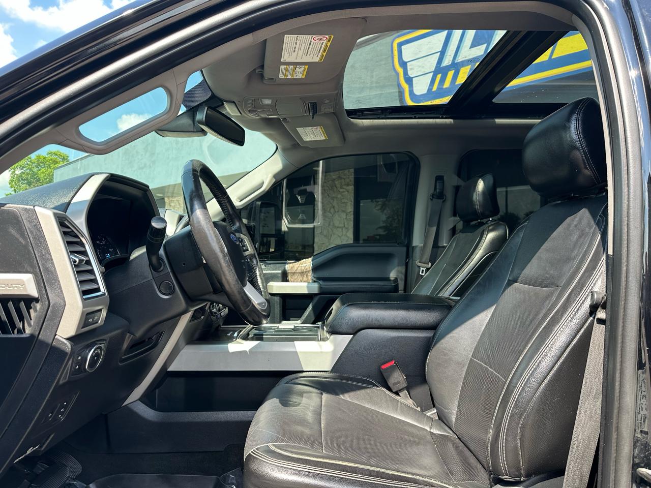 Ford F-250 SD Lariat Crew Cab 4WD 2017