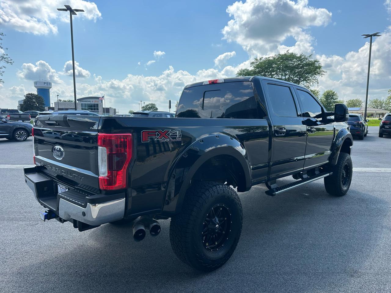 Ford F-250 SD Lariat Crew Cab 4WD 2017