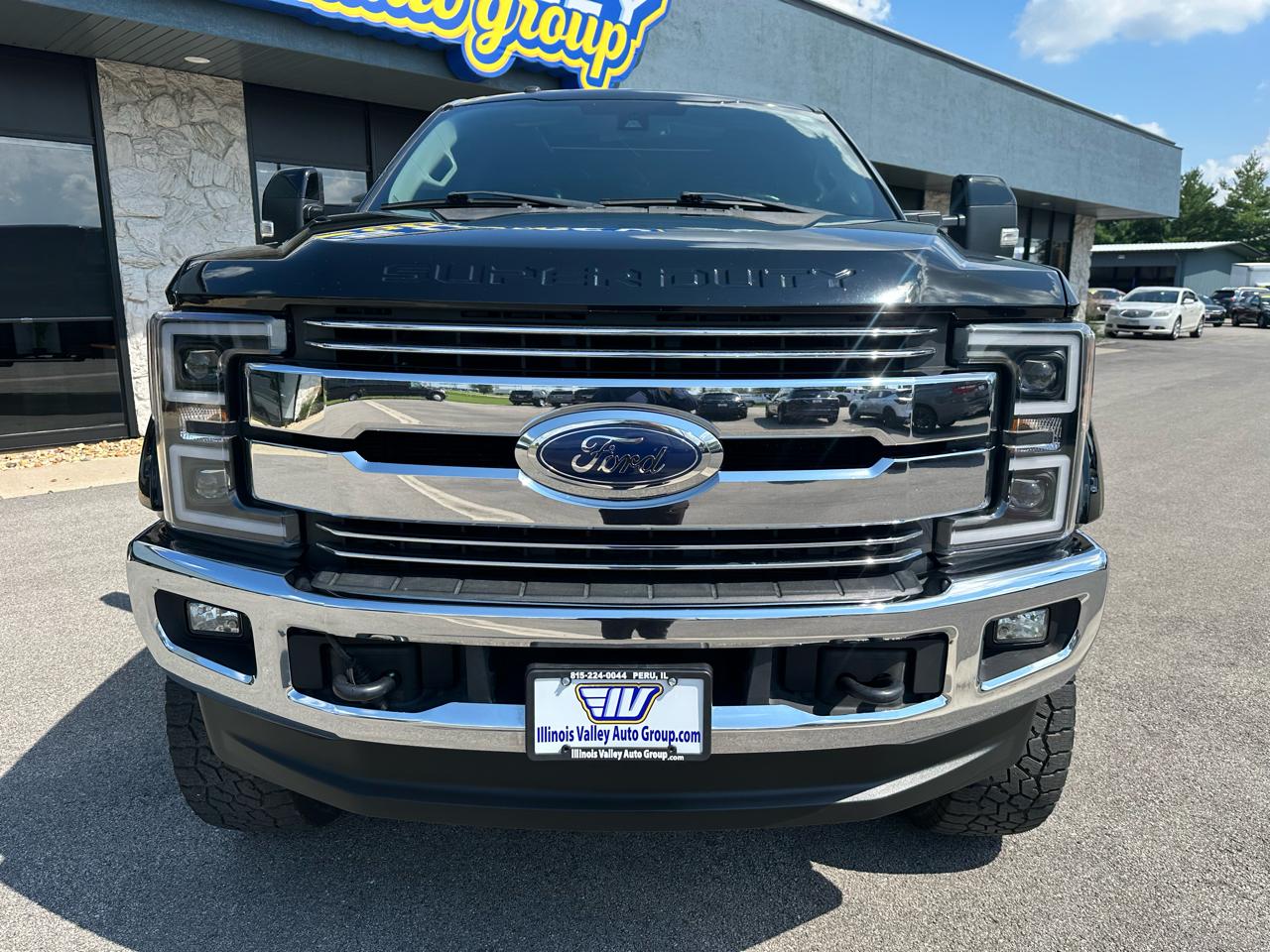 Ford F-250 SD Lariat Crew Cab 4WD 2017