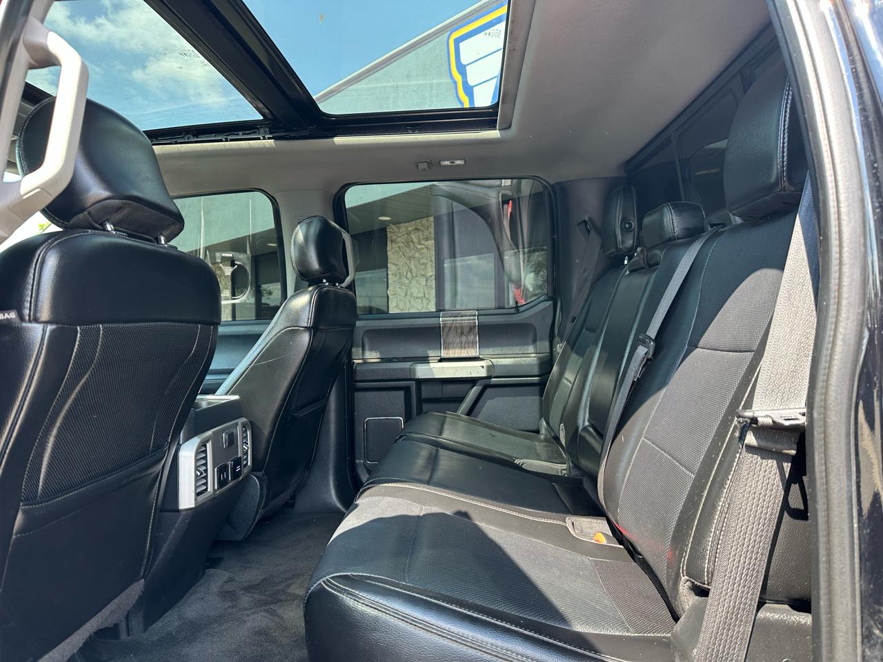 Ford F-250 SD Lariat Crew Cab 4WD 2017