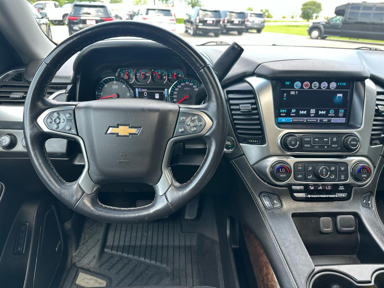 Chevrolet Suburban LT 4WD 2019
