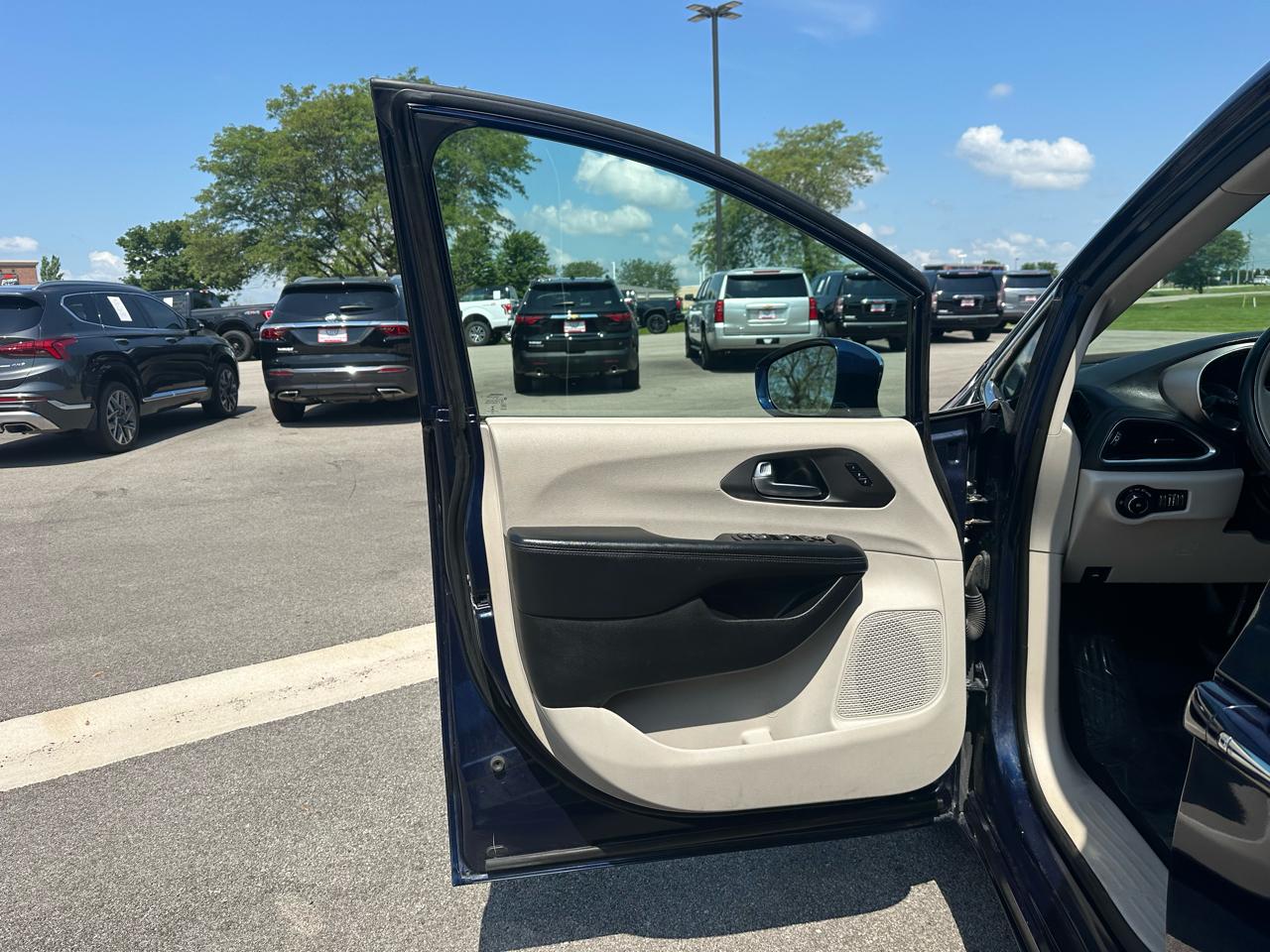 Chrysler Pacifica Limited 2019