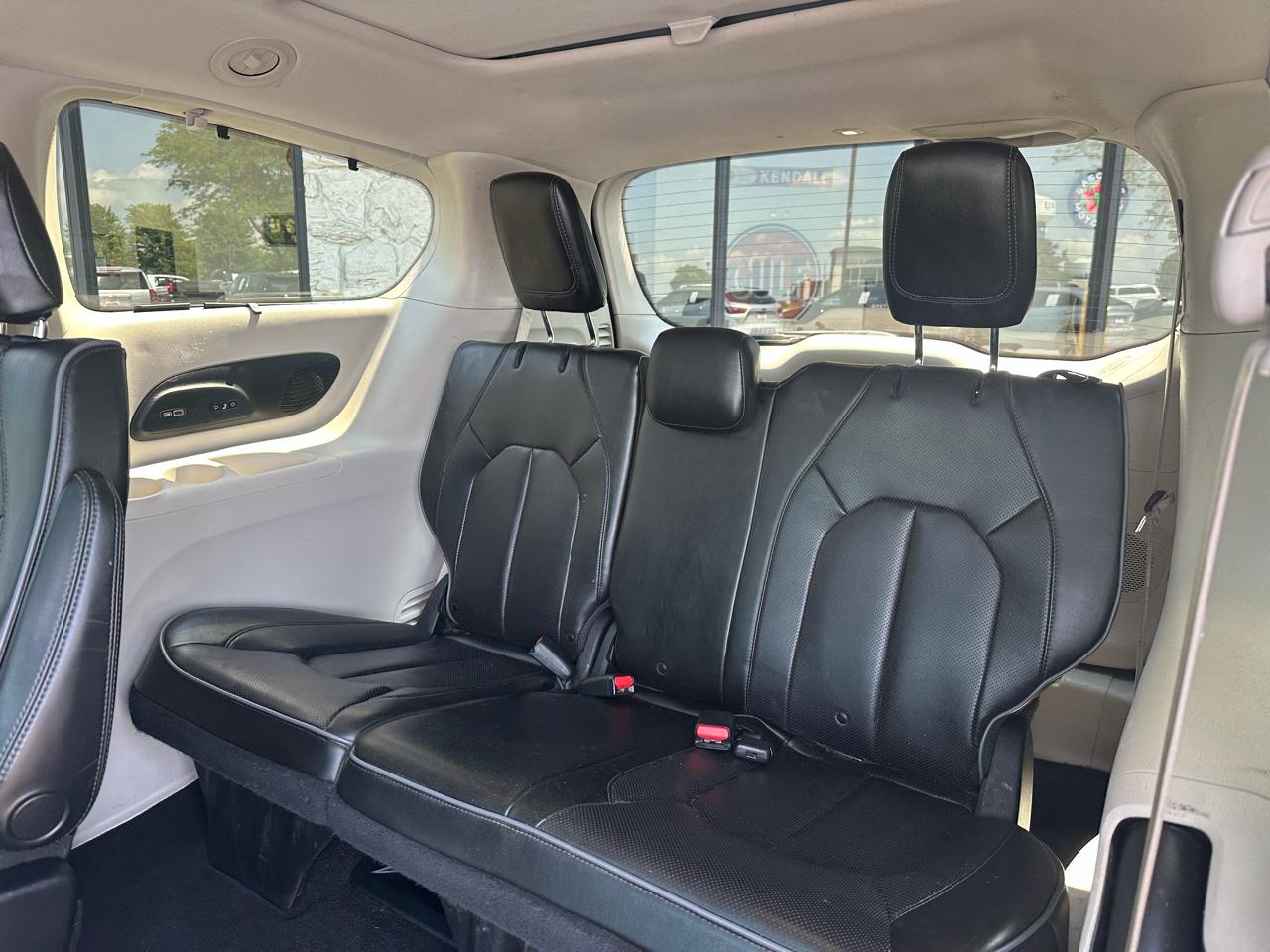 Chrysler Pacifica Limited 2019