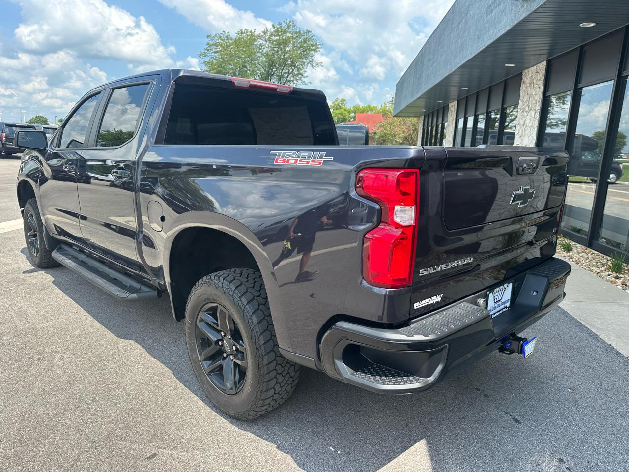 Chevrolet Silverado 1500 LT Trail Boss Crew Cab 4WD 2022