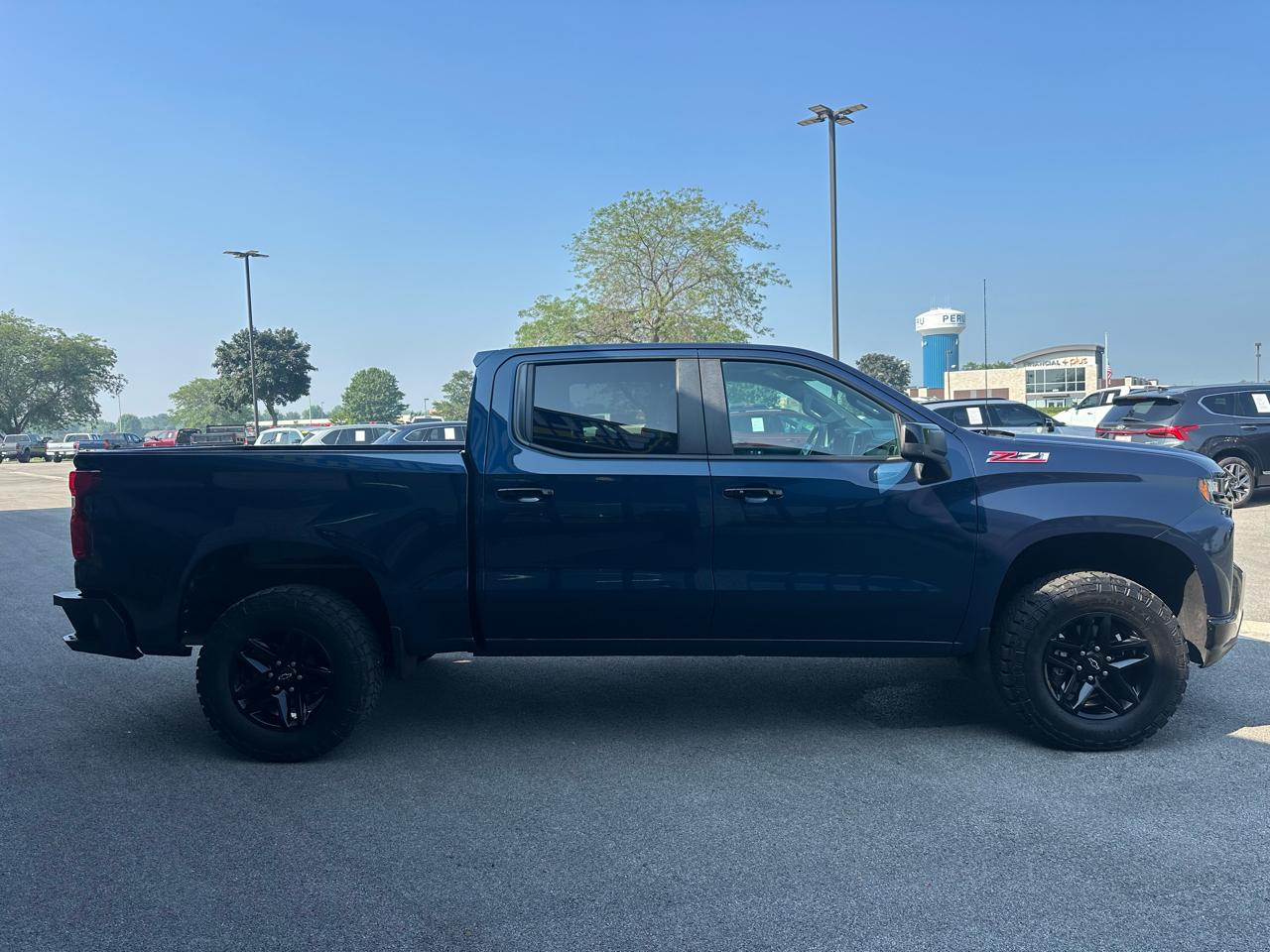 Chevrolet Silverado 1500 LT Trail Boss Crew Cab 4WD 2020