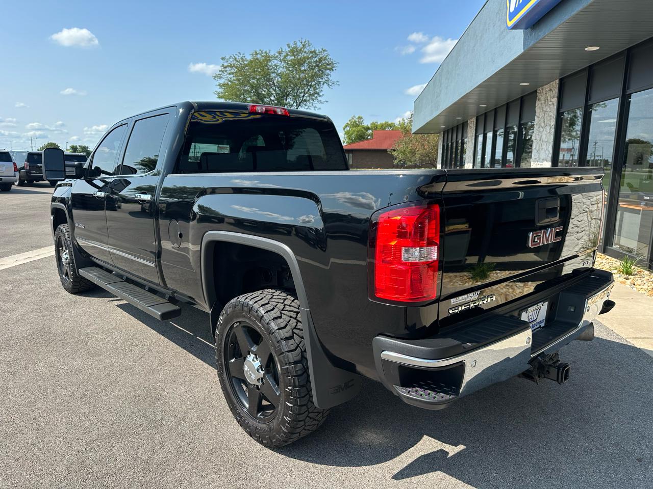 GMC Sierra 2500HD SLT Crew Cab 4WD 2015