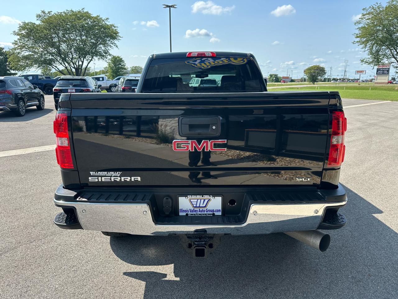 GMC Sierra 2500HD SLT Crew Cab 4WD 2015