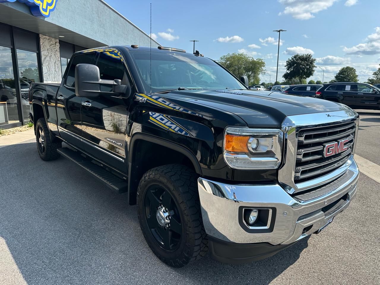 GMC Sierra 2500HD SLT Crew Cab 4WD 2015