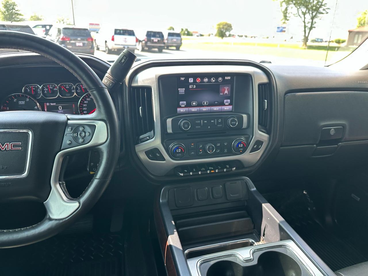 GMC Sierra 2500HD SLT Crew Cab 4WD 2015