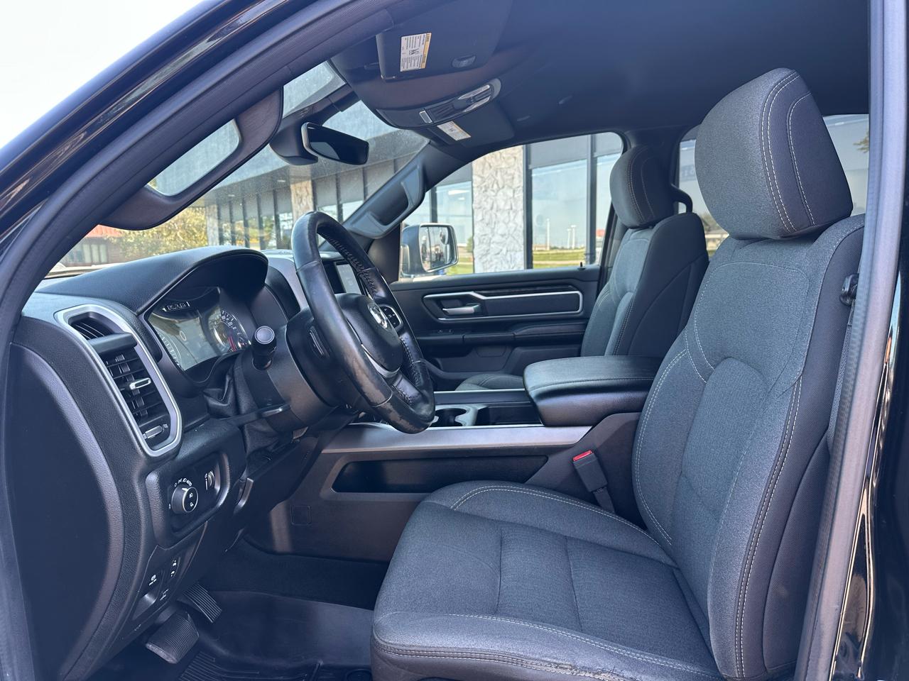RAM 1500 Big Horn Crew Cab SWB 4WD 2020