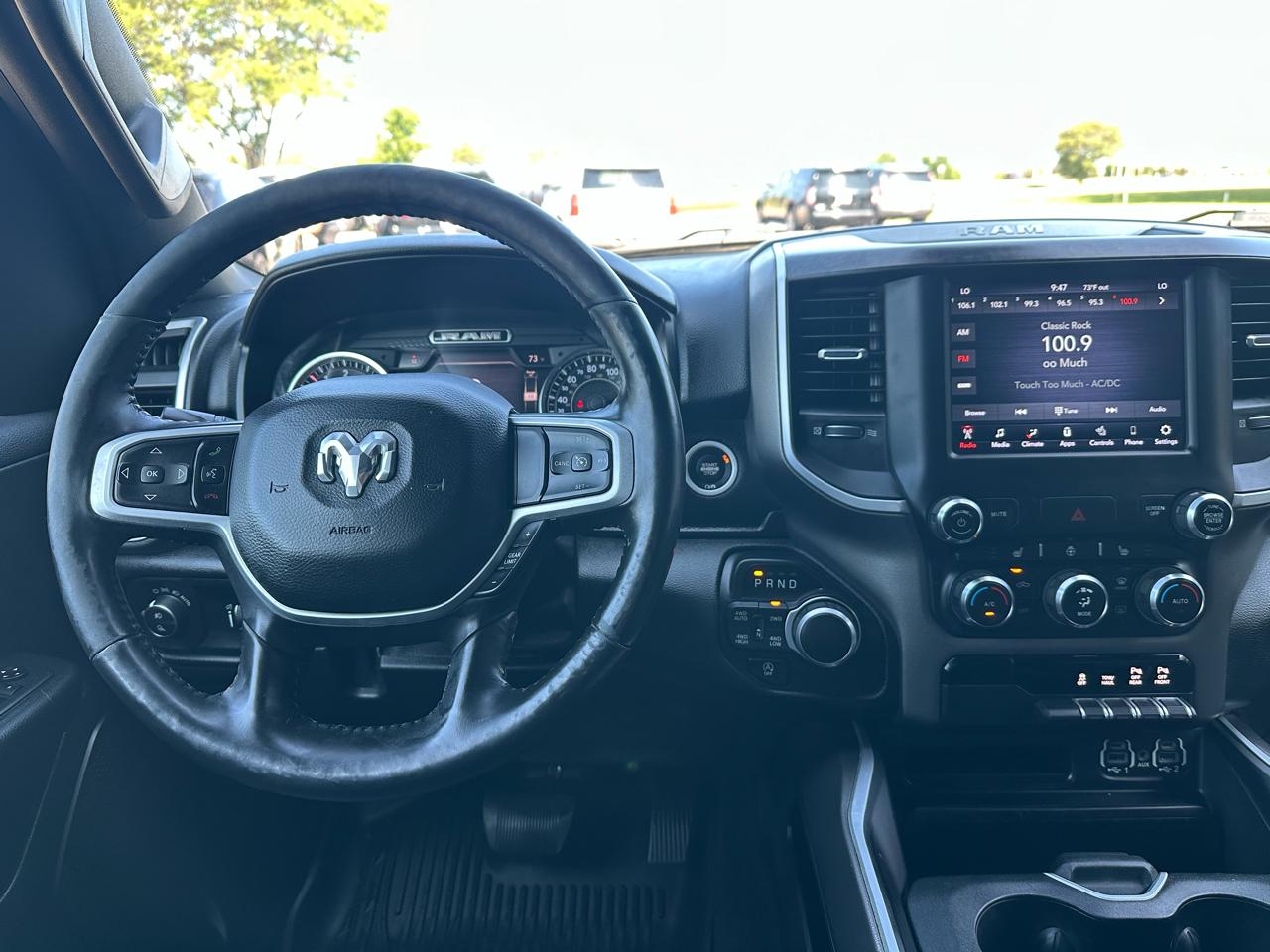 RAM 1500 Big Horn Crew Cab SWB 4WD 2020