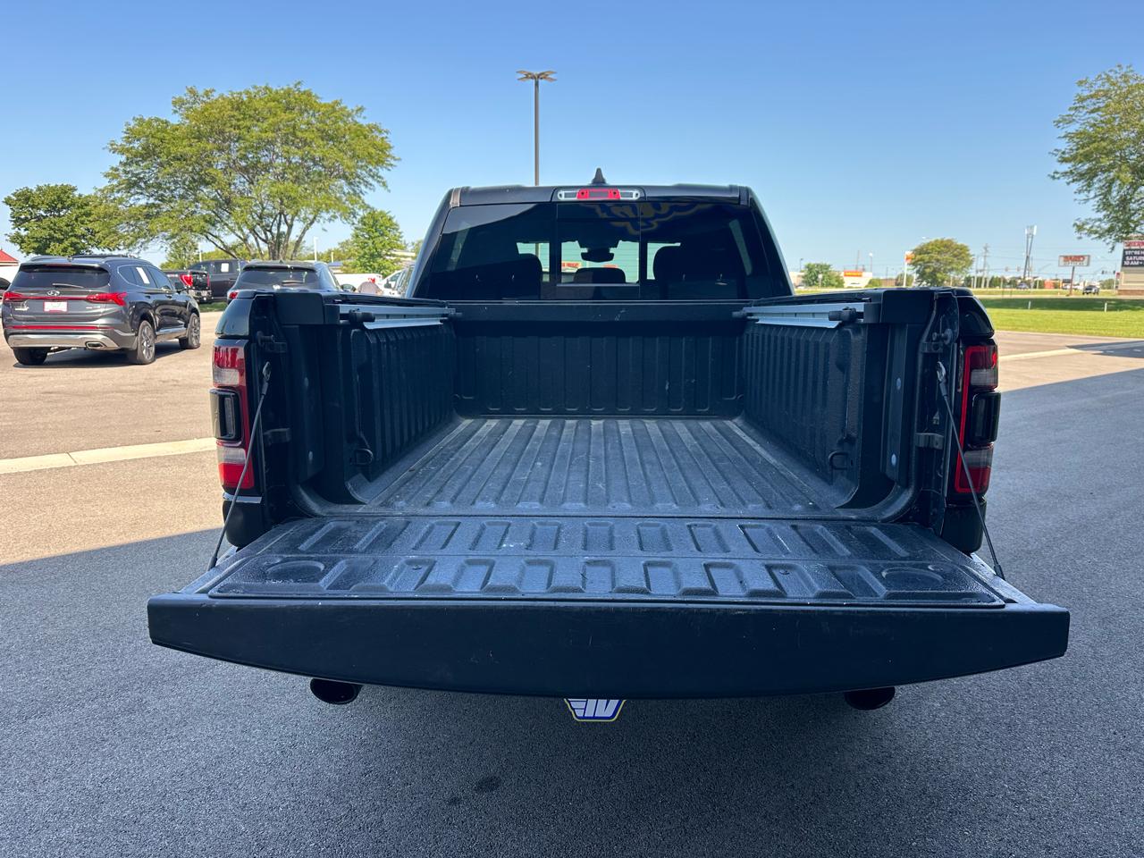 RAM 1500 Big Horn Crew Cab SWB 4WD 2020