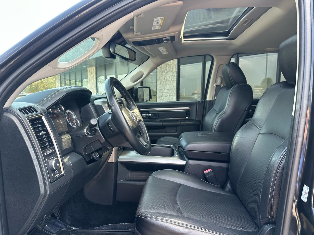 RAM 1500 Sport Crew Cab SWB 4WD 2016