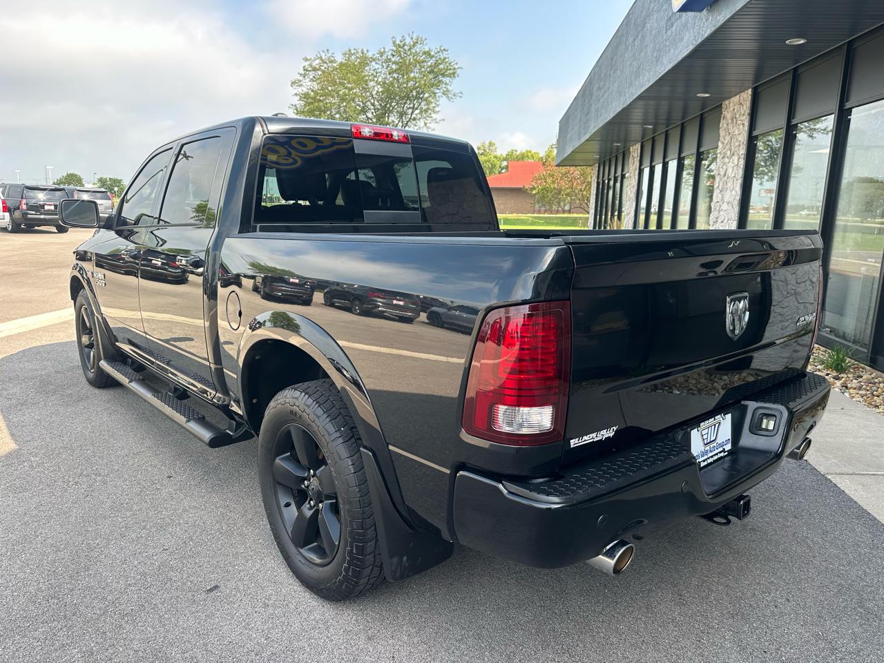 RAM 1500 Sport Crew Cab SWB 4WD 2016