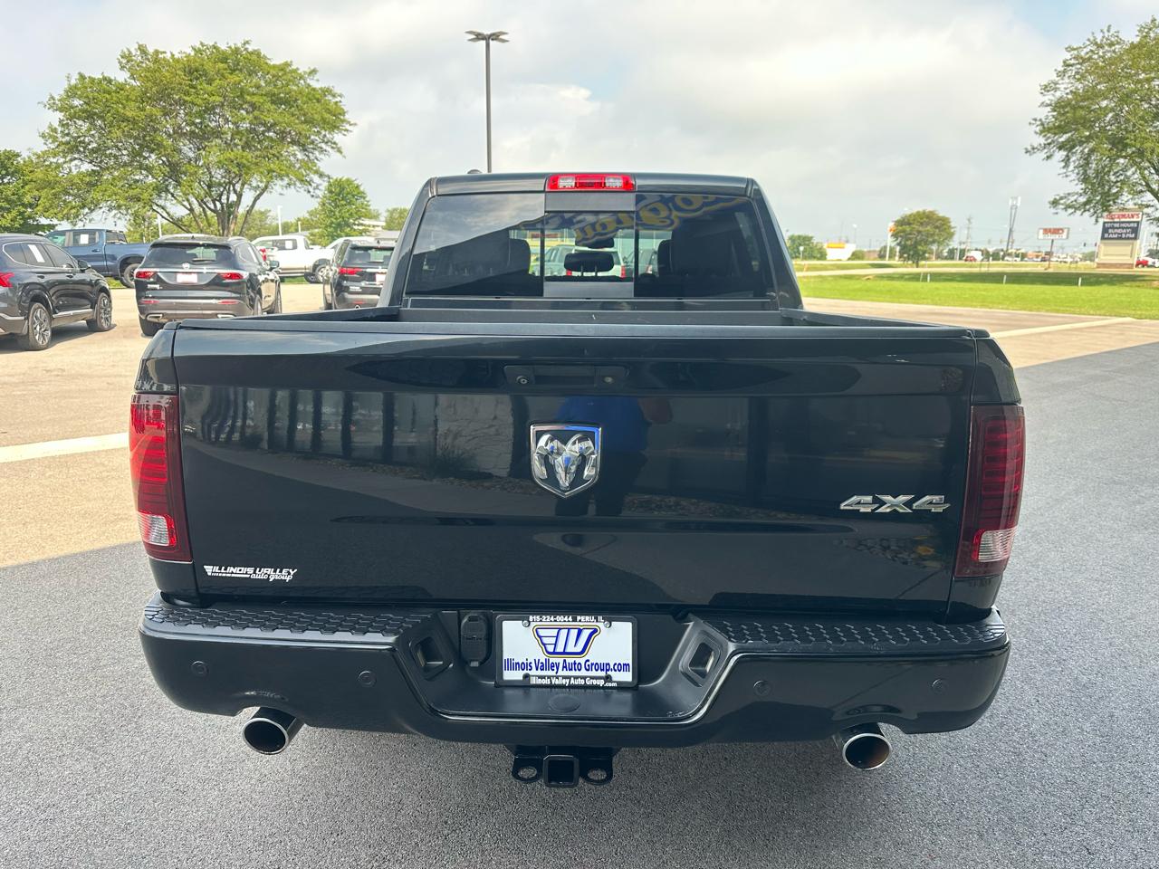 RAM 1500 Sport Crew Cab SWB 4WD 2016