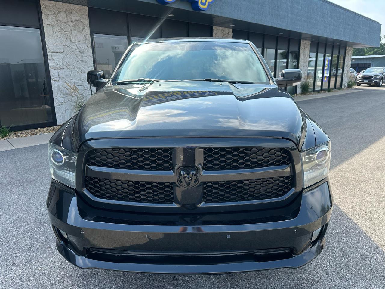 RAM 1500 Sport Crew Cab SWB 4WD 2016