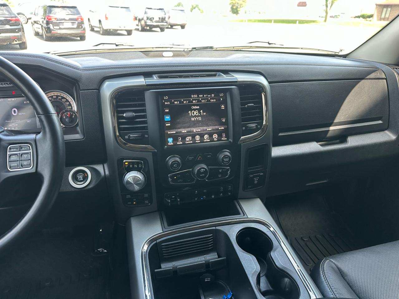 RAM 1500 Sport Crew Cab SWB 4WD 2016
