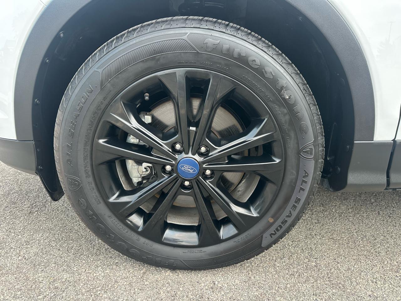 Ford Escape SEL 4WD 2019