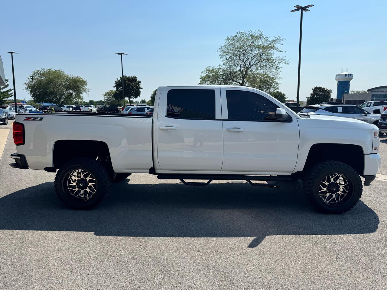 Chevrolet Silverado 1500 LT Crew Cab 4WD 2017