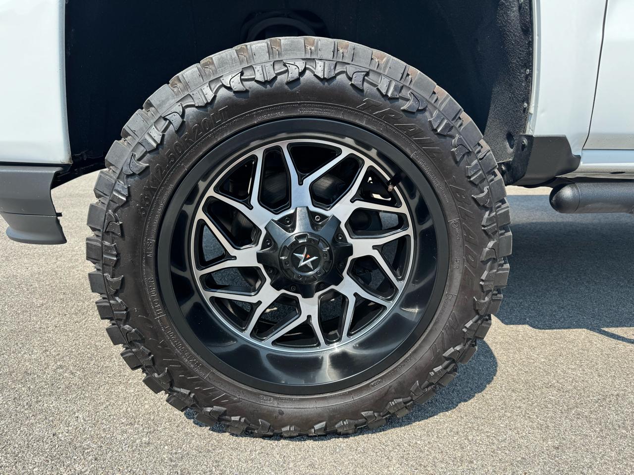 Chevrolet Silverado 1500 LT Crew Cab 4WD 2017
