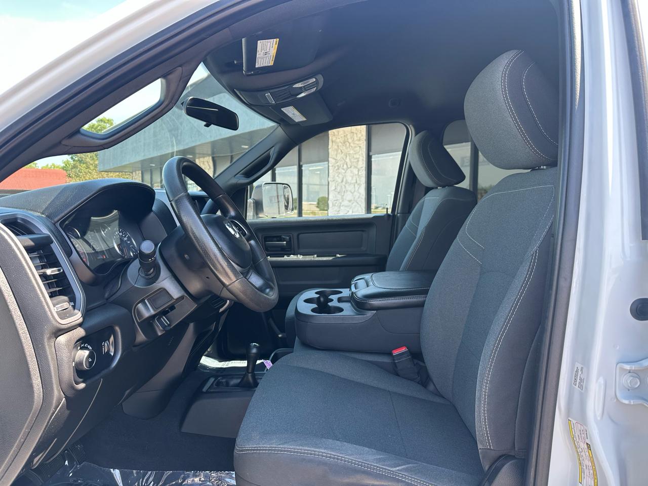 RAM 3500 Tradesman Crew Cab 4WD 2022