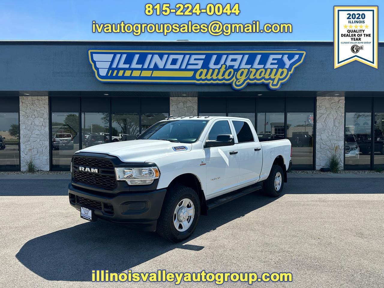 RAM 3500 Tradesman Crew Cab 4WD 2022
