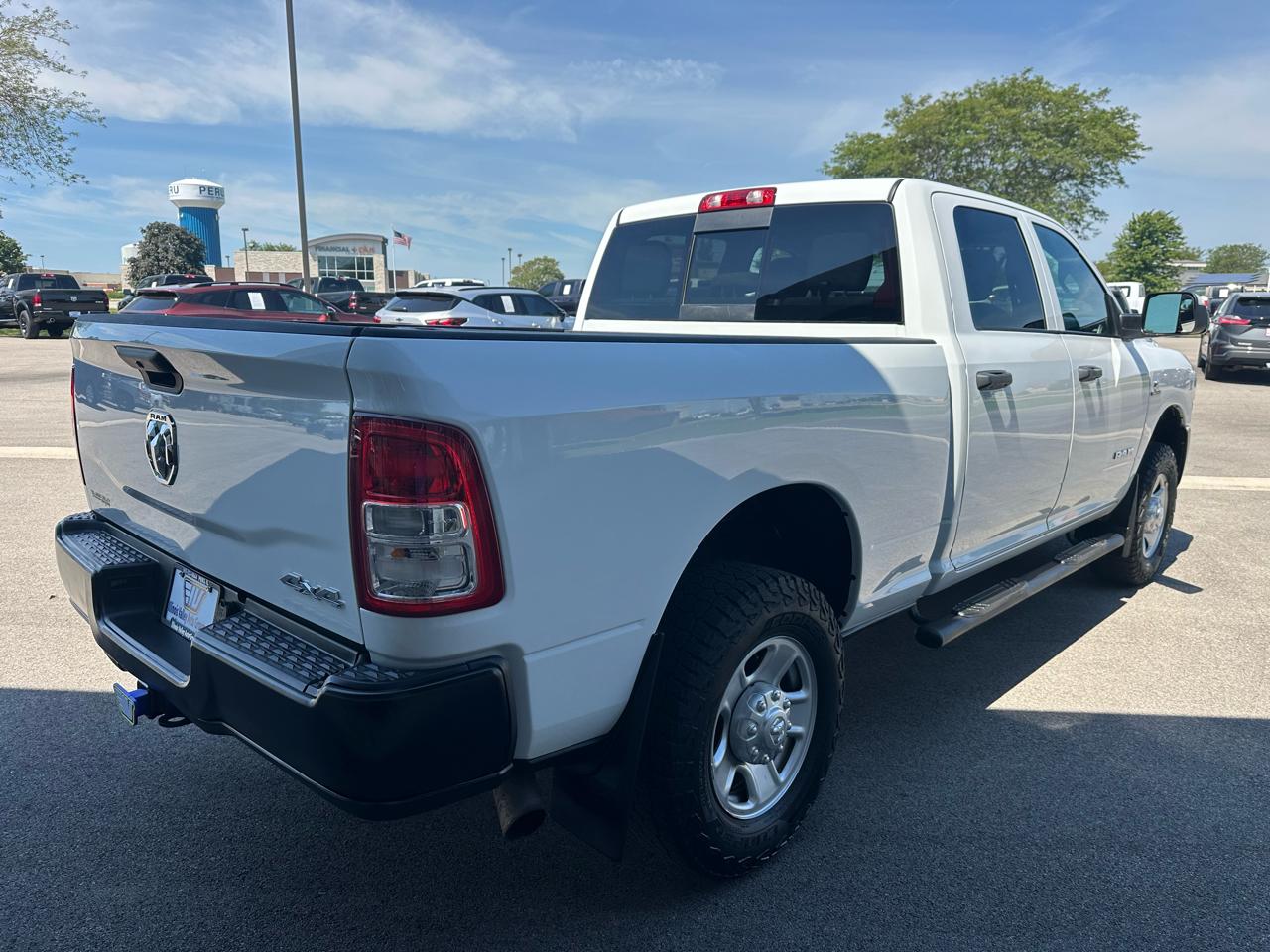 RAM 3500 Tradesman Crew Cab 4WD 2022