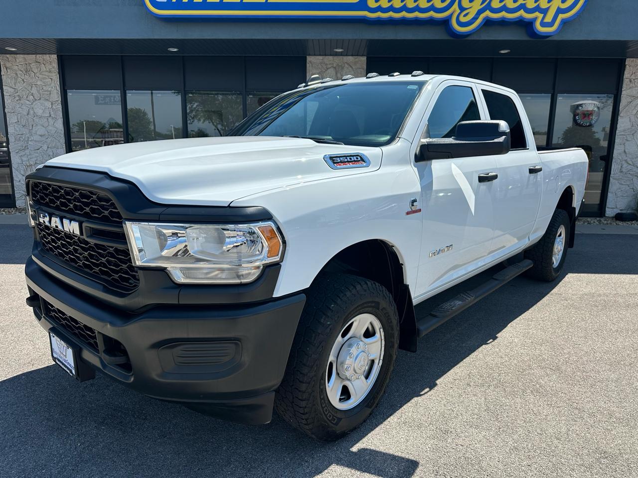 RAM 3500 Tradesman Crew Cab 4WD 2022