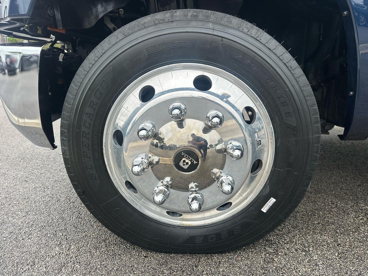 Chevrolet Silverado 4500  2021