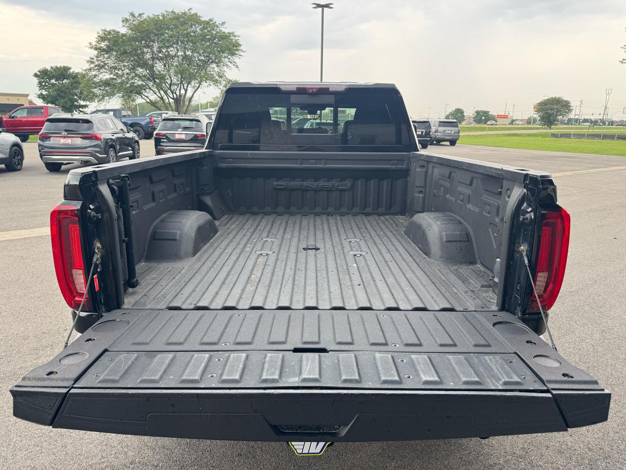 GMC Sierra 2500HD Denali Crew Cab 4WD 2020