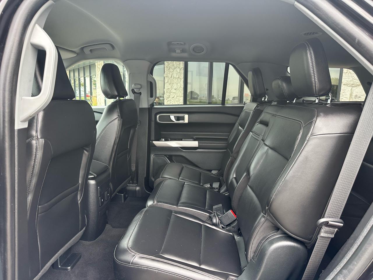 Ford Explorer XLT AWD 2023