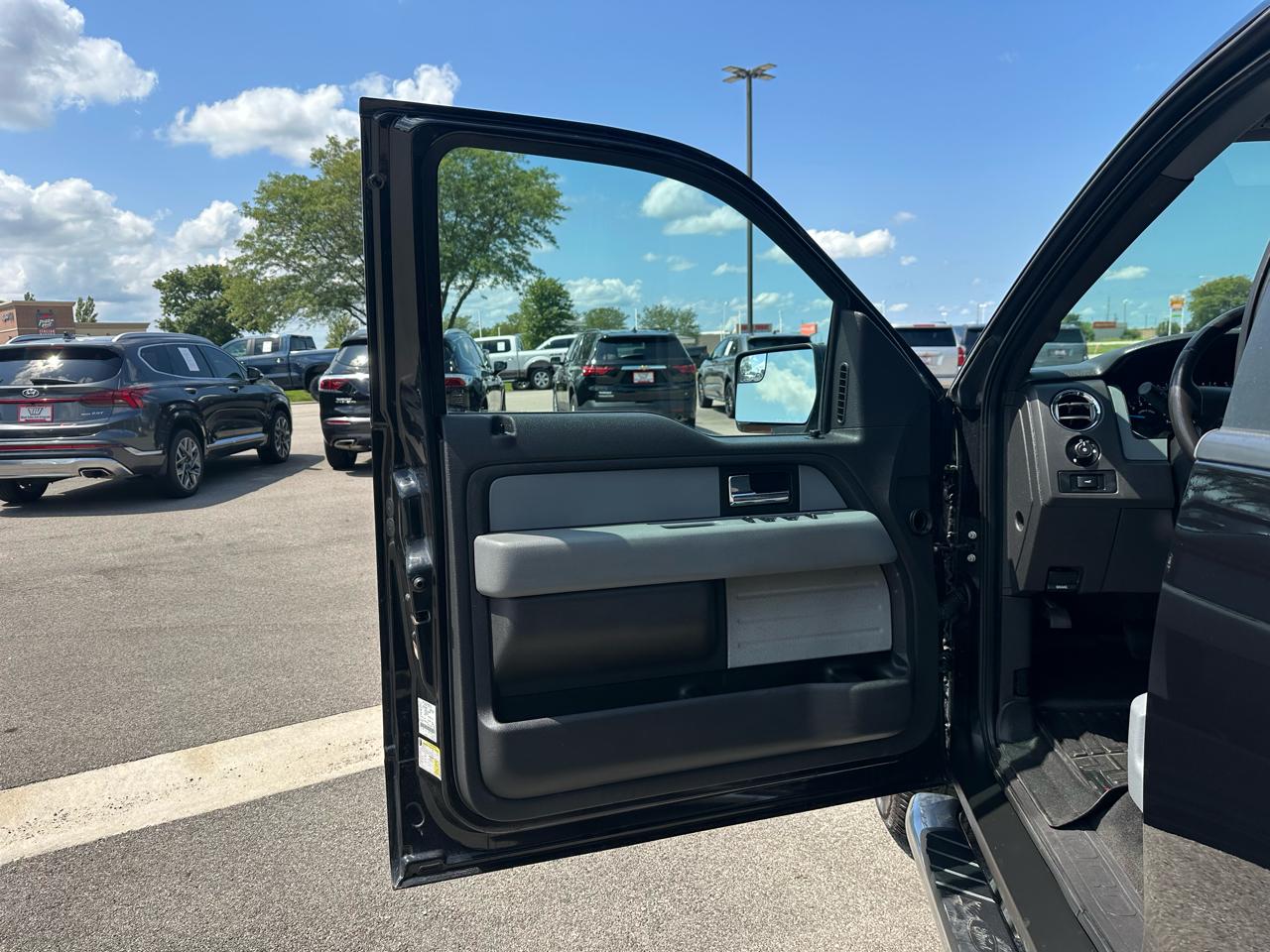 Ford F-150 XLT SuperCrew 4WD 2014