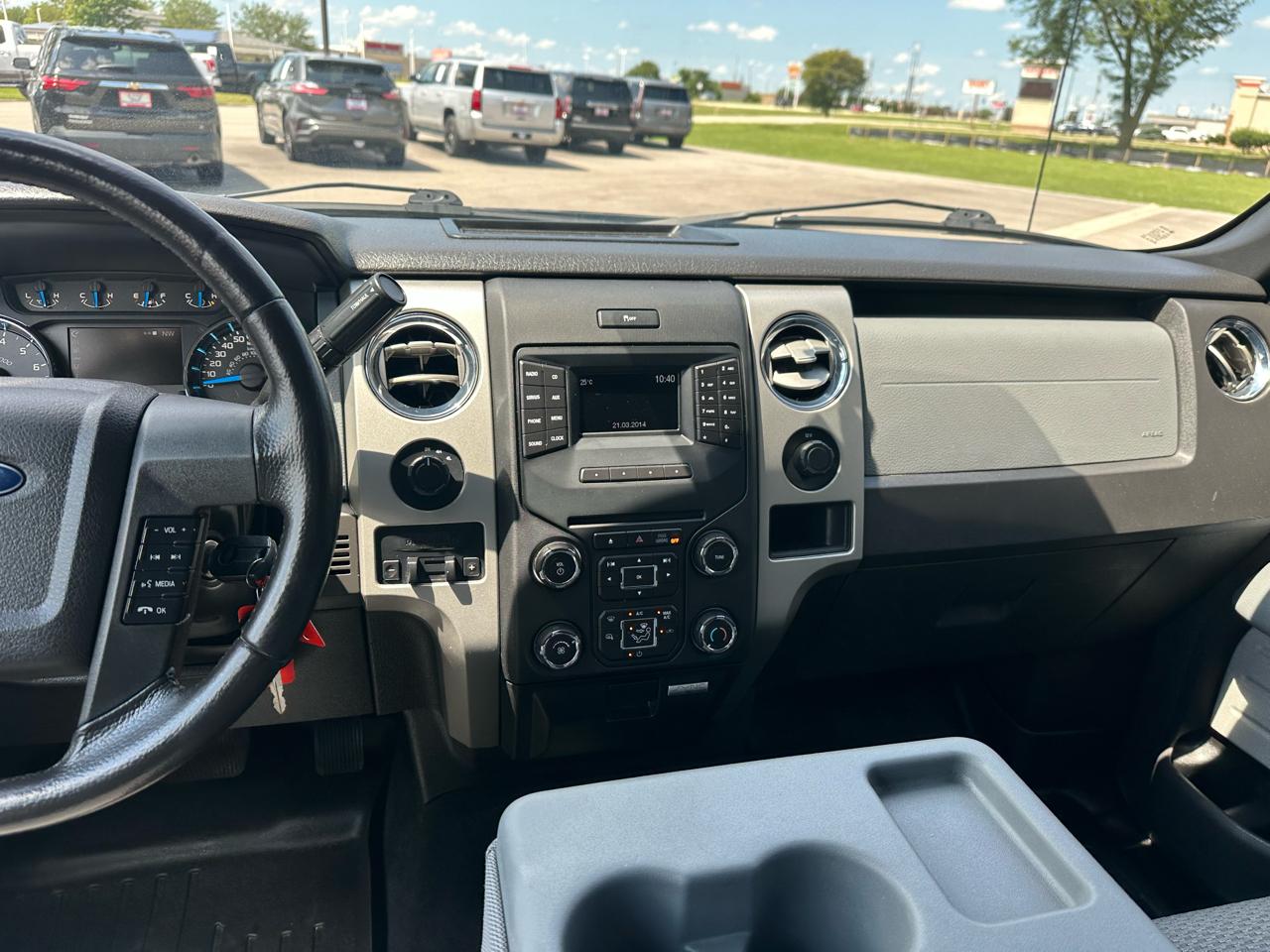Ford F-150 XLT SuperCrew 4WD 2014