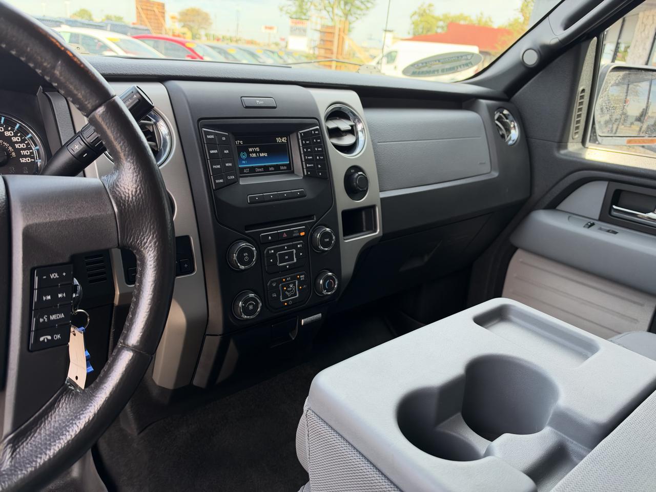 Ford F-150 XLT SuperCrew 4WD 2014