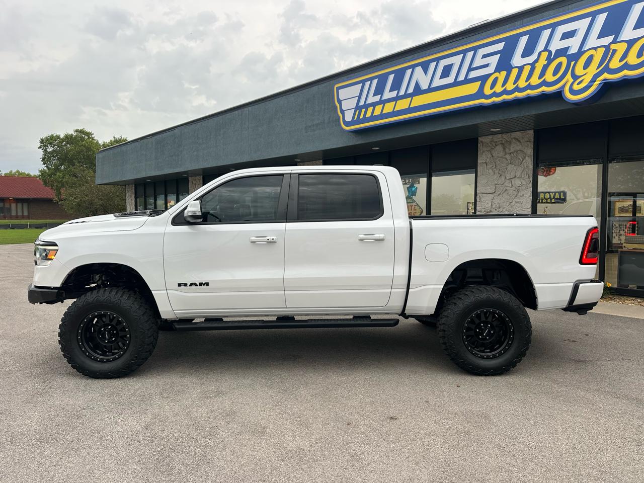 RAM 1500 Sport Crew Cab 4WD 2022